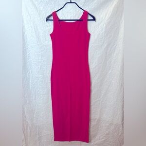 Medium magenta maxi dress 💖